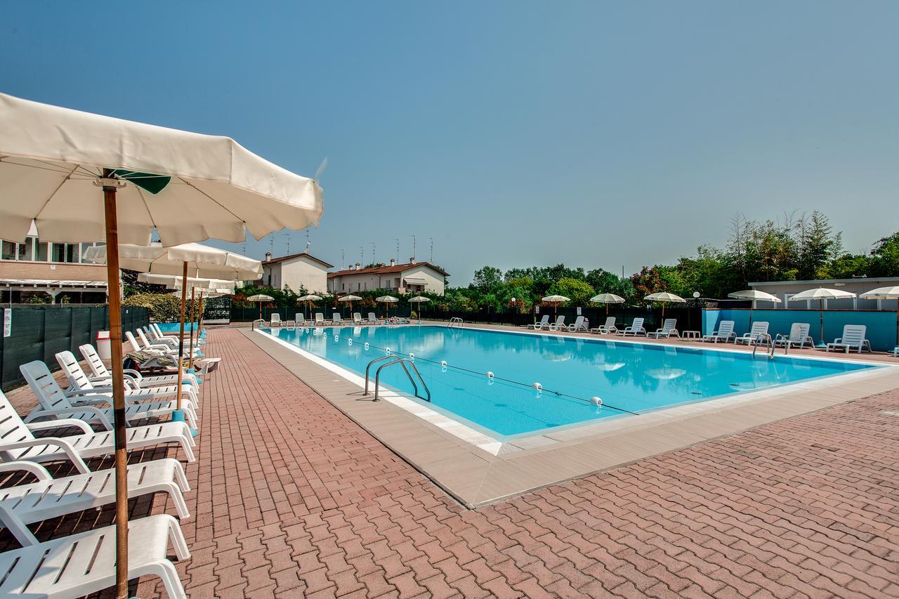 Costa Paradiso Lido Adriano Exterior foto